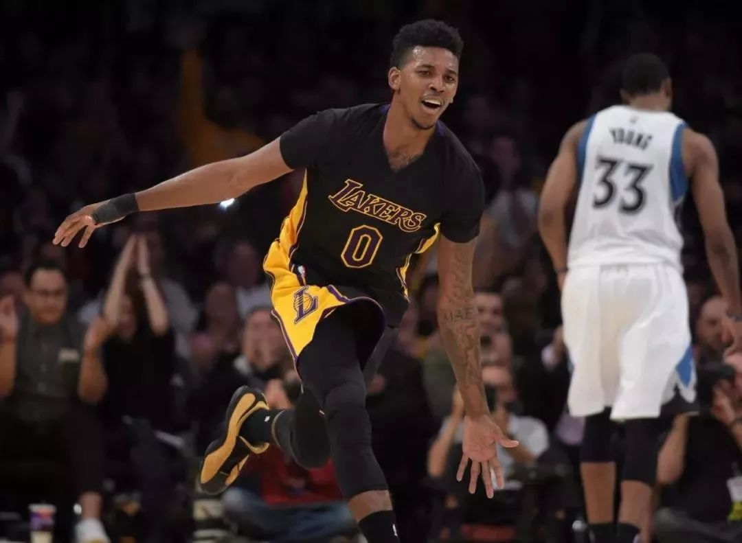 坎比亚索：我经常看枪手比赛；“三维球员”的说法是在表扬我（坎比亚索：常看阿森纳比赛，“三维球员”这一称呼是对我的肯定）