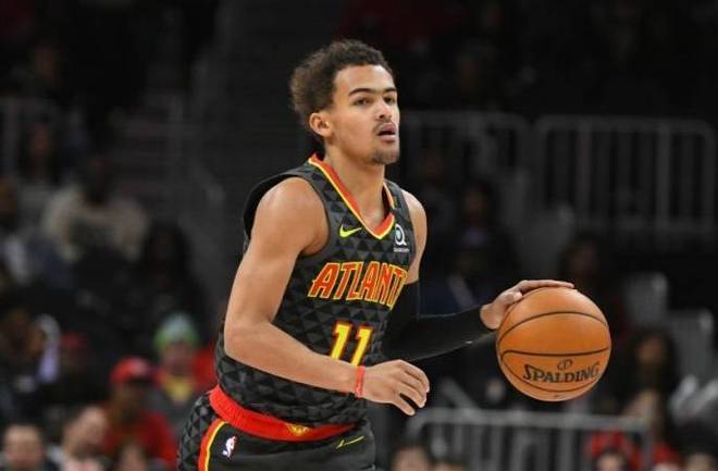 字母哥复出半场砍两双，雄鹿12记三分，半场1分领先（字母哥复出半场两双，雄鹿外线轰进12记三分，半场仅领先1分）