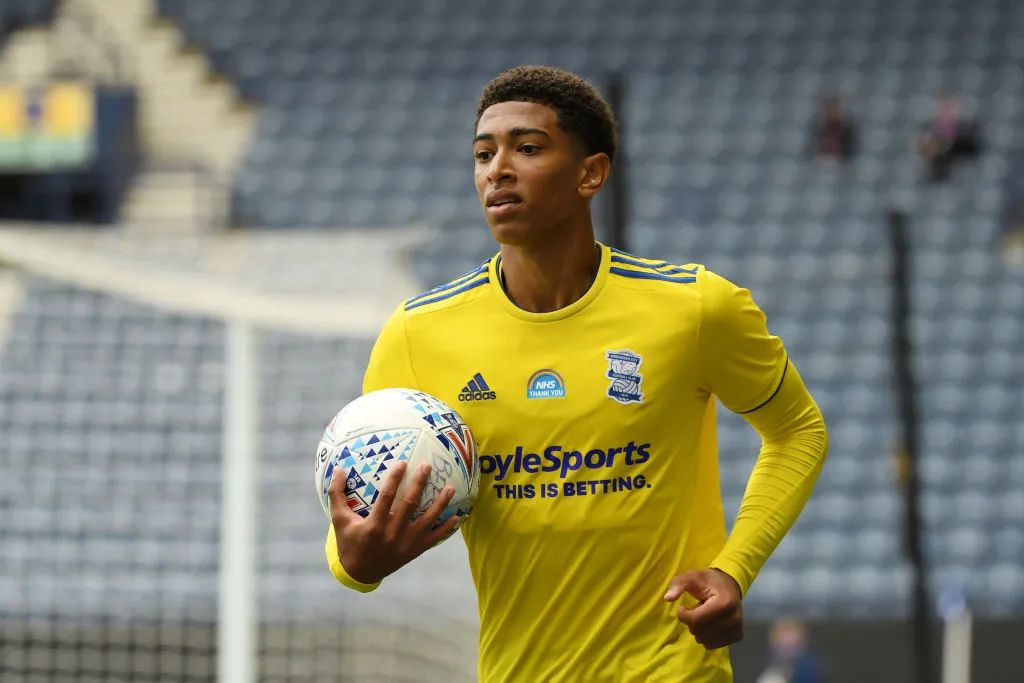 球星任意球助攻全队领先