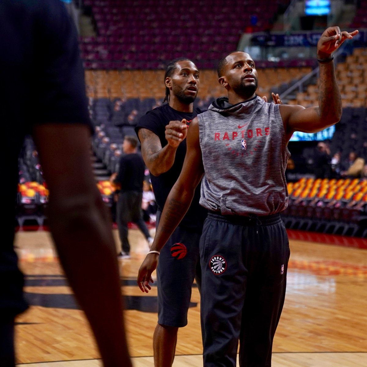 马德兴：U18国足11月将与吉尔吉斯斯坦U18进行两场内部热身赛（马德兴：U18国足将于11月与吉尔吉斯斯坦U18进行两场封闭热身赛）