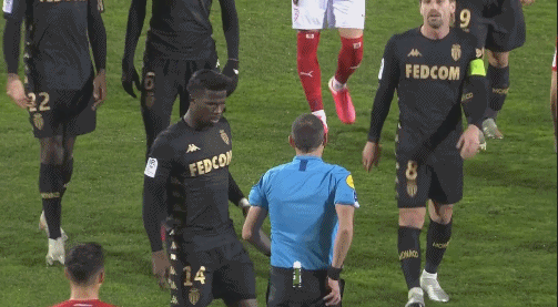 魏祥鑫：在梯队时我经常自己加练，上午训练下午晚上我就加练