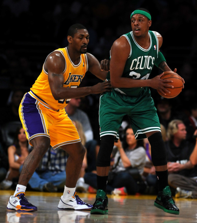 老当益壮，奥巴梅扬实现职业生涯400球里程碑（宝刀未老，奥巴梅扬职业生涯进球数突破400大关）