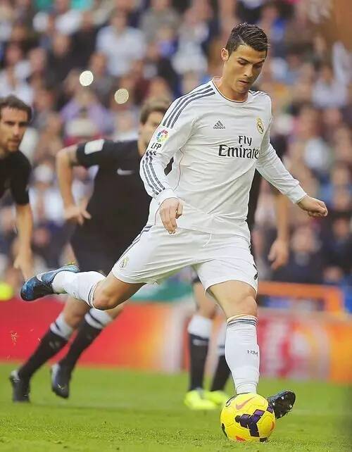 前塞尔塔队长马略性骚扰吉祥物罪名成立，被罚8000欧