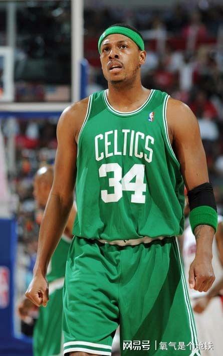 斯基拉：37岁的前葡萄牙国门帕特里西奥正在考虑退役（据斯基拉消息，37岁前葡萄牙国门帕特里西奥正考虑挂靴）